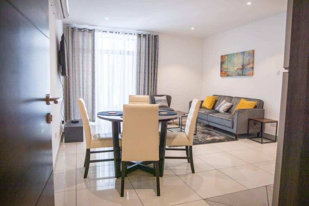 Apartamento Sunshine Large 1Bed + Big Balcony @Embassy Gardens Acra Exterior foto